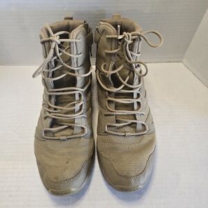 Men‎ combat boots